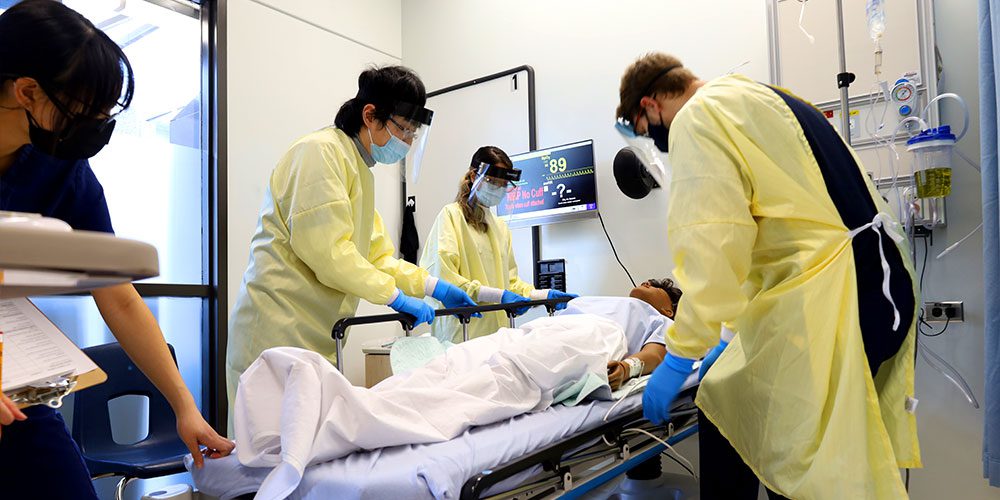 01_IPE_Sim_StudentsPatient